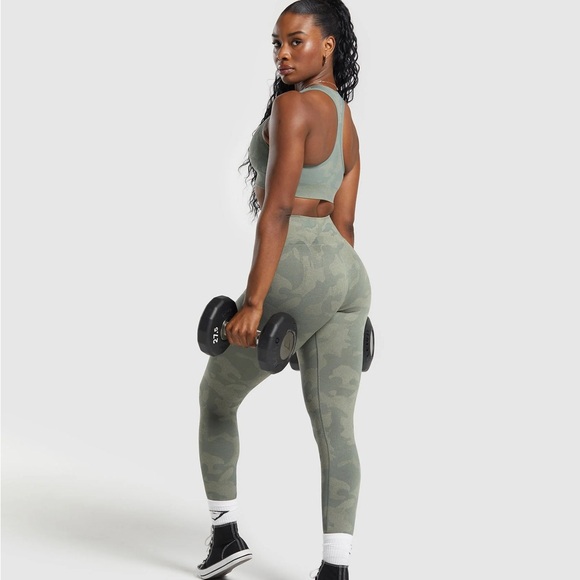 Gymshark Pants - GYMSHARK ADAPT CAMO SEAMLESS BOOTY SCRUNCH LEGGINGS GREEN
